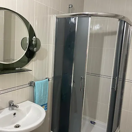 Boulevard Apartment *